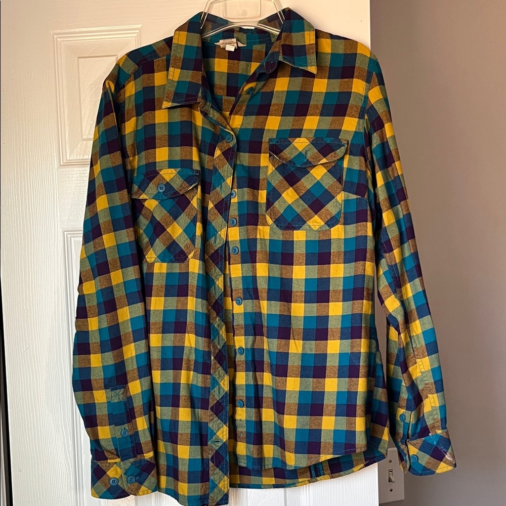 Duluth Trading Plaid Button-Up Shirt in Yellow and Blue